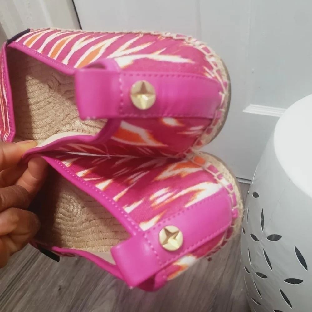 C. Wonder Pink Espadrille Flats Size 8M🌴✌️